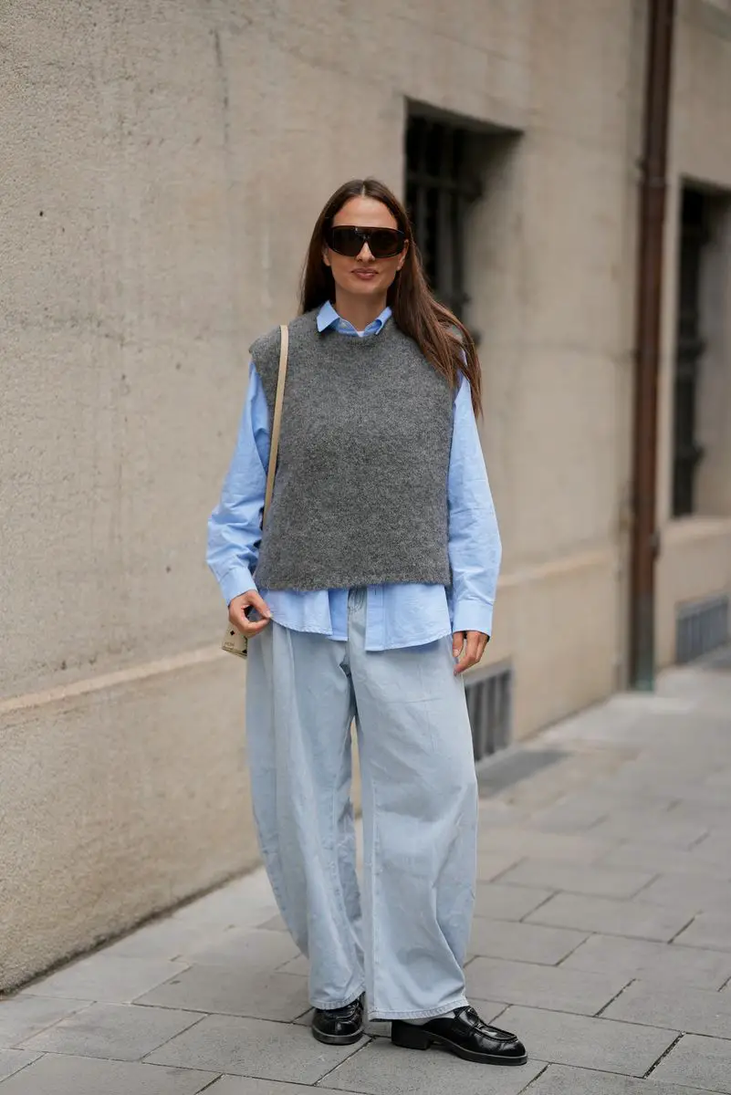 Oversized Trousers and Knit Vest for a Relaxed Preppy Style Oversized Trousers and Knit Vest for a Relaxed Preppy Style — Preppy Winter Outfits