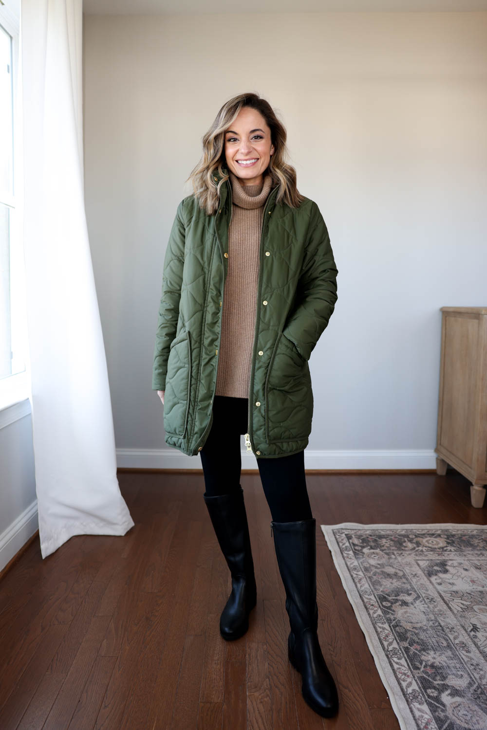 Cozy Black Leggings with Tan Turtleneck and Puffer Coat Cozy Black Leggings with Tan Turtleneck and Puffer Coat — Winter Outfits with Leggings