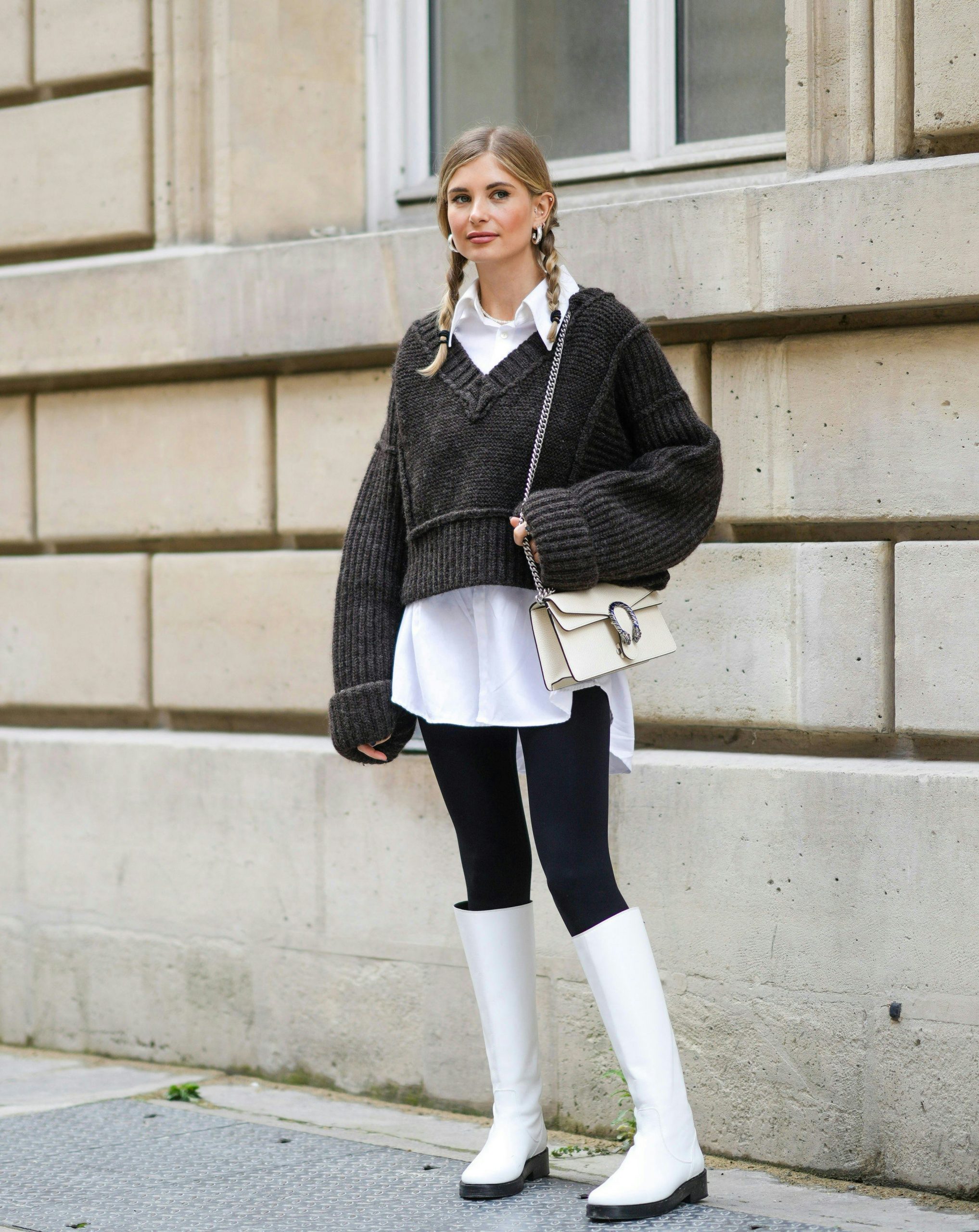 Layered Black Leggings with Sweater and White Knee-High Boots Layered Black Leggings with Sweater and White Knee-High Boots — Winter Outfits with Leggings