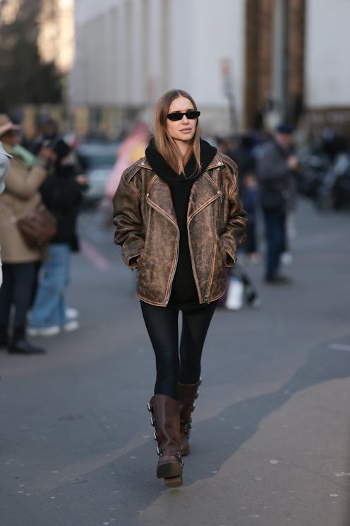 Biker-Inspired Black Leggings with Leather Jacket and Hoodie Biker-Inspired Black Leggings with Leather Jacket and Hoodie — Winter Outfits with Leggings