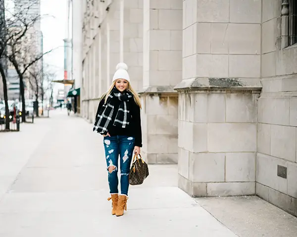 Casual Winter Day Style with Plaid Scarf and Beanie Casual Winter Day Style with Plaid Scarf and Beanie — Chicago Winter Outfits