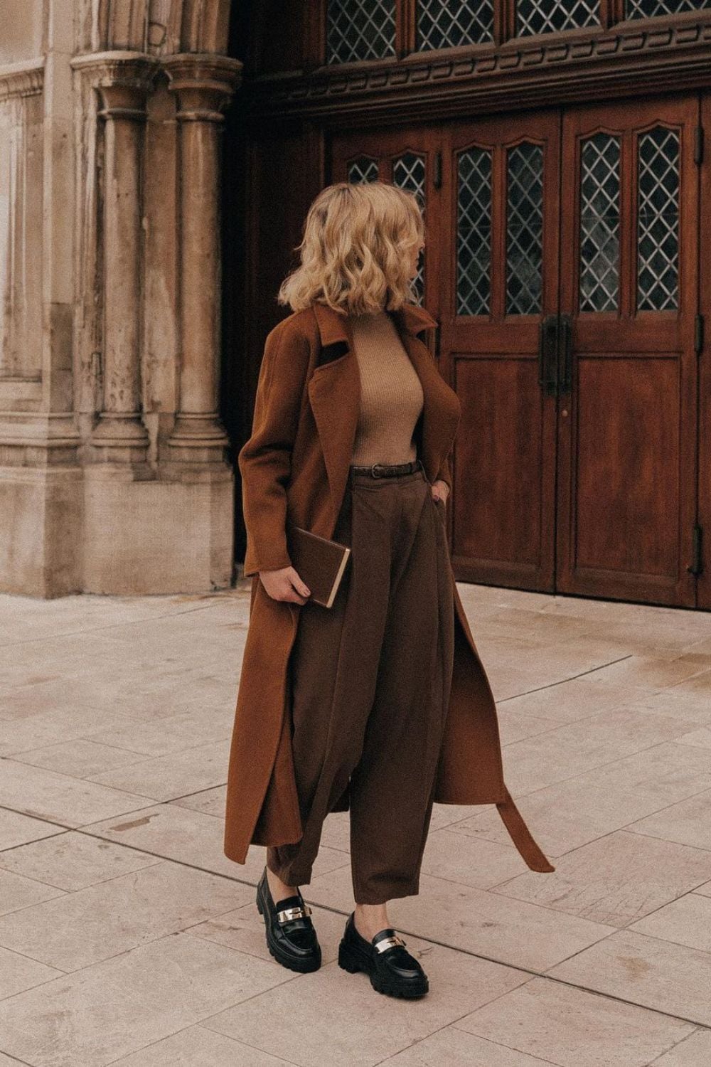 Academic Settings Autumn Winter Events Outfit Idea — Dark Academia Winter Outfits