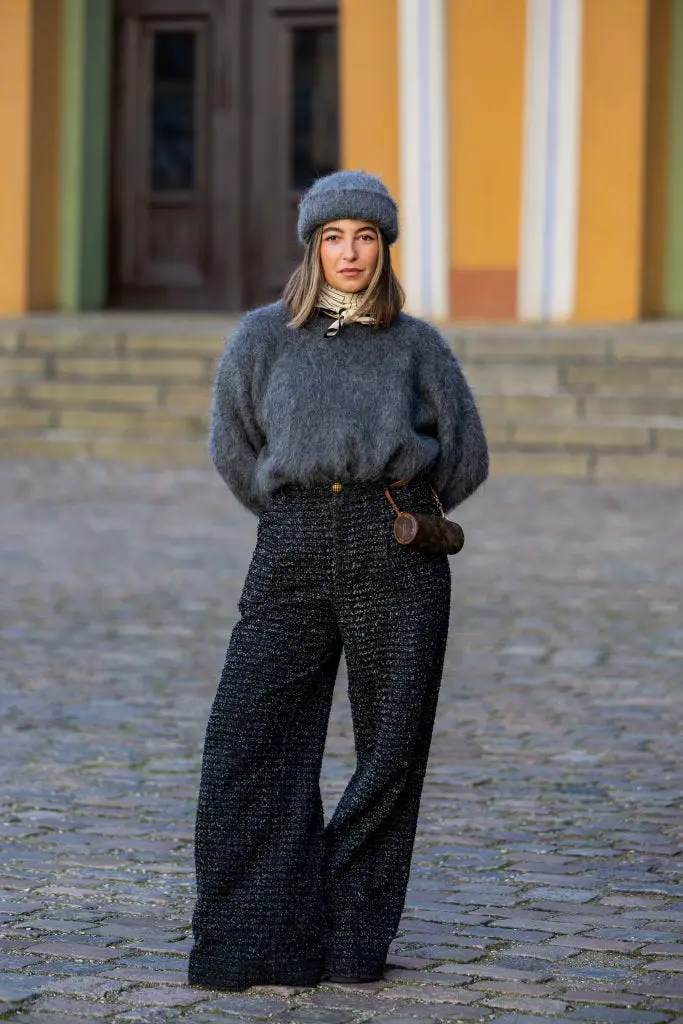 Textured Grey Sweater and Wide-Leg Trousers with Beret Textured Grey Sweater and Wide-Leg Trousers with Beret — December Outfits
