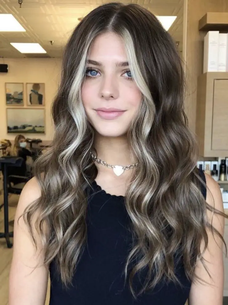 Dark Brown With Blonde Money Piece Dark Brown With Blonde Money Piece — Winter Hair Colors for Blue Eyes