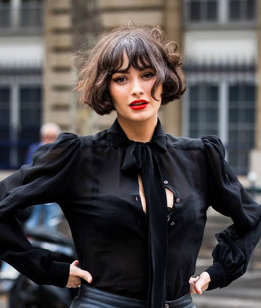 Textured Chin Bob With Full Fringe Textured Chin Bob With Full Fringe — Winter Haircuts for Heart Shaped Faces