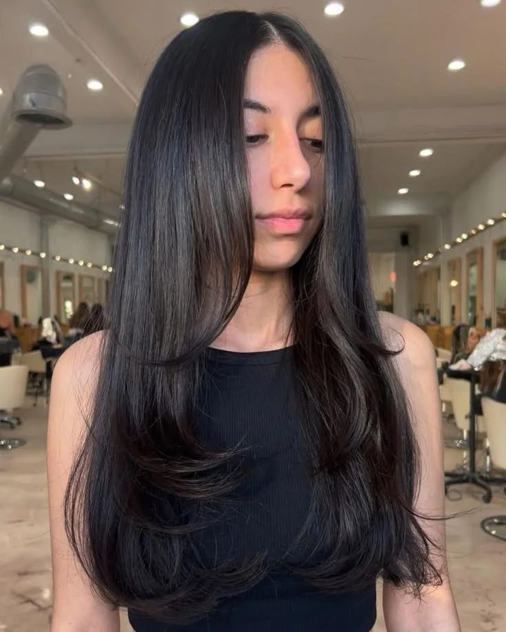 Mid-Back Long Layers With Natural Texture Mid-Back Long Layers With Natural Texture — Winter Hairstyles for Thick Hair