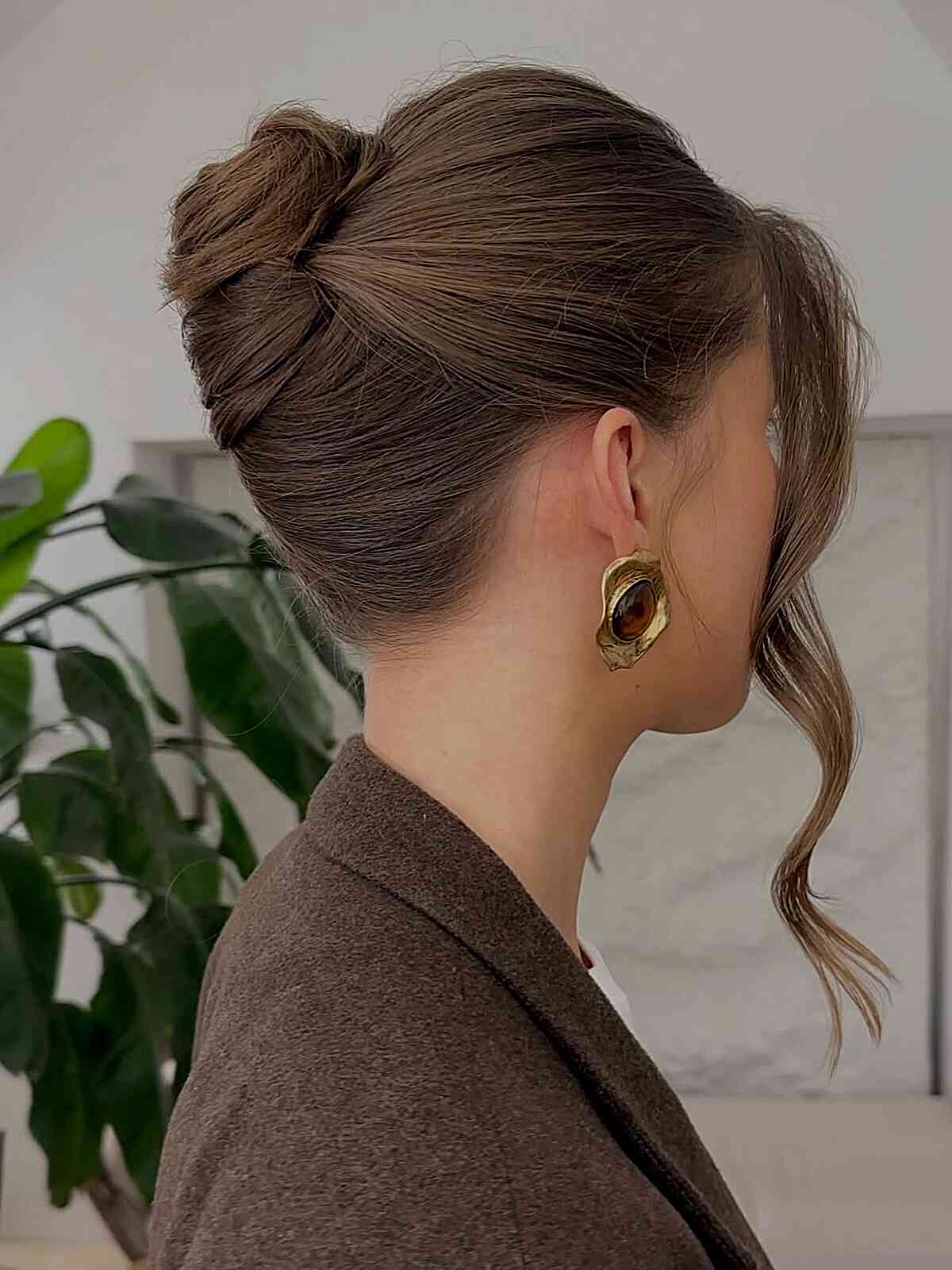 Side-Swept Chignon With Face-Framing Wisps — Winter Updos