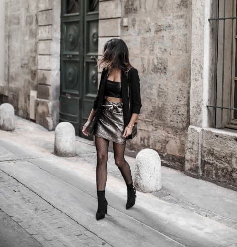 Oversized Blazer Over Metallic Mini Skirt and Fishnets Oversized Blazer Over Metallic Mini Skirt and Fishnets — Winter Club Outfits