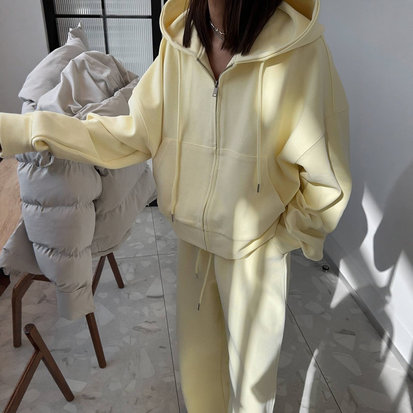 Pale Yellow Zip-Up Hoodie and Wide Leg Sweatpants Set Pale Yellow Zip-Up Hoodie and Wide Leg Sweatpants Set — Aesthetic Hoodie Outfits Women