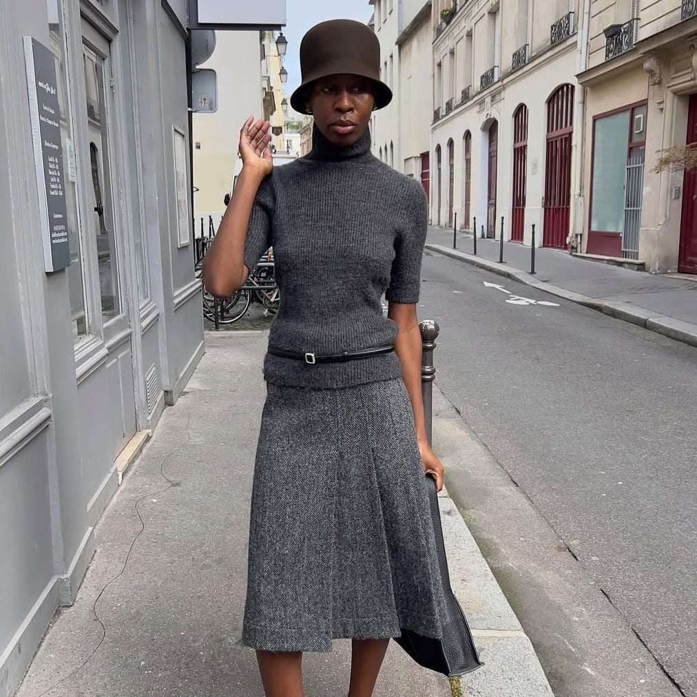 Gray Tweed A-line Maxi Skirt with Matching Turtleneck Gray Tweed A-line Maxi Skirt with Matching Turtleneck — Aesthetic Long Skirt Outfits