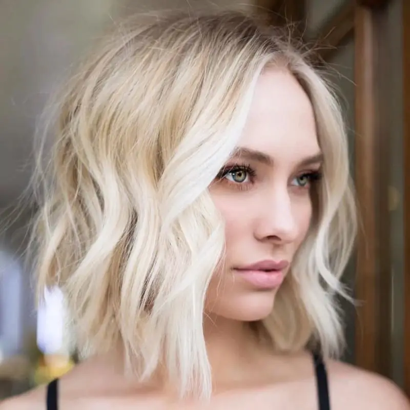 Ash Blonde Lob With Face-Framing Layers And Wavy Texture — Aesthetic Thin Hair