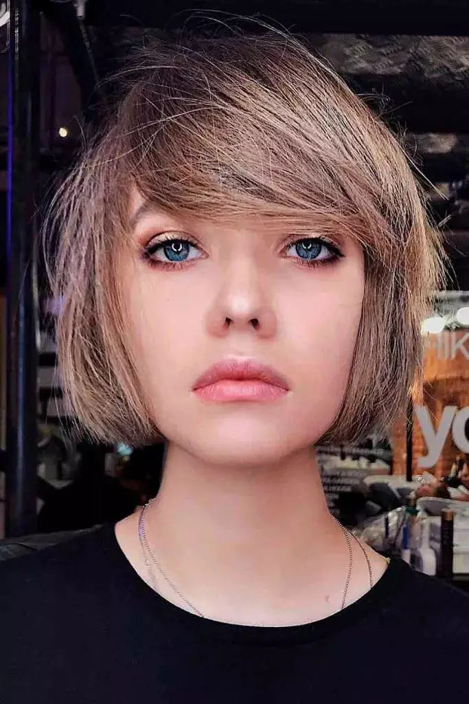 Ear-Length Bob With Blunt Bangs And Light Brown Shade — Aesthetic Thin Hair