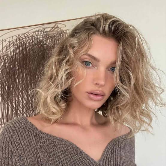 Collarbone Lob With Textured Waves And Curtain Bangs — Aesthetic Thin Hair