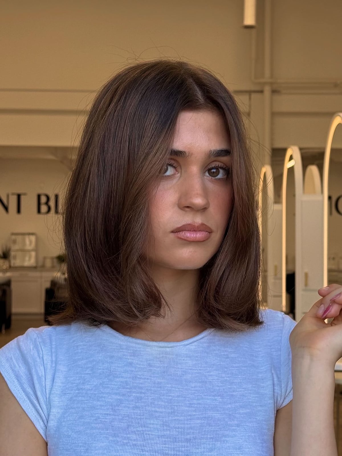 Collarbone Lob With Volume And Dark Blonde Highlights — Aesthetic Thin Hair