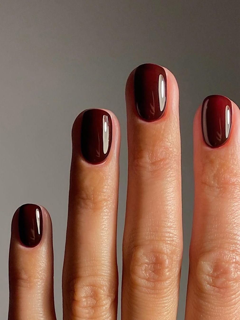 Short Oval Deep Red Glossy Nails — Best Chic Nails