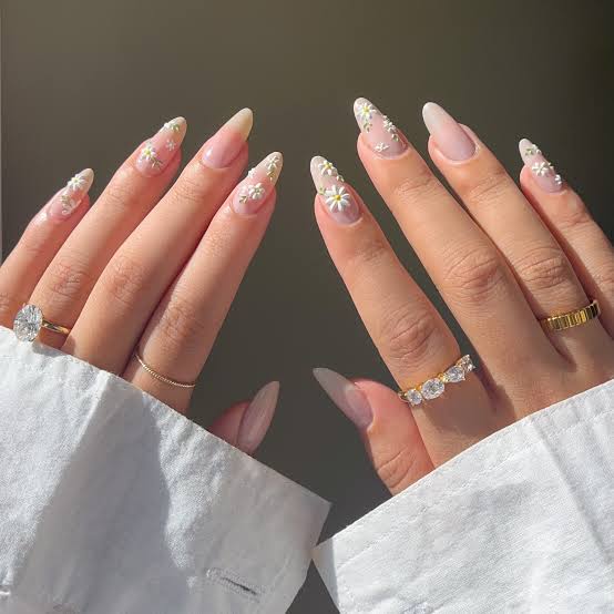 Medium Almond Daisy Floral Accent Nails Medium Almond Daisy Floral Accent Nails — Best Classy Almond Nails