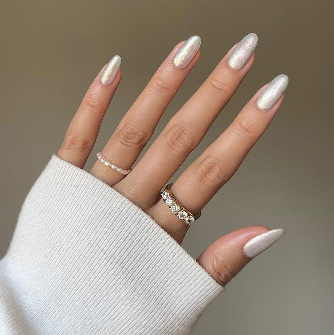 Pearl nails are the most sophisticated spring manicure for minimalists - 9 ideas to try now