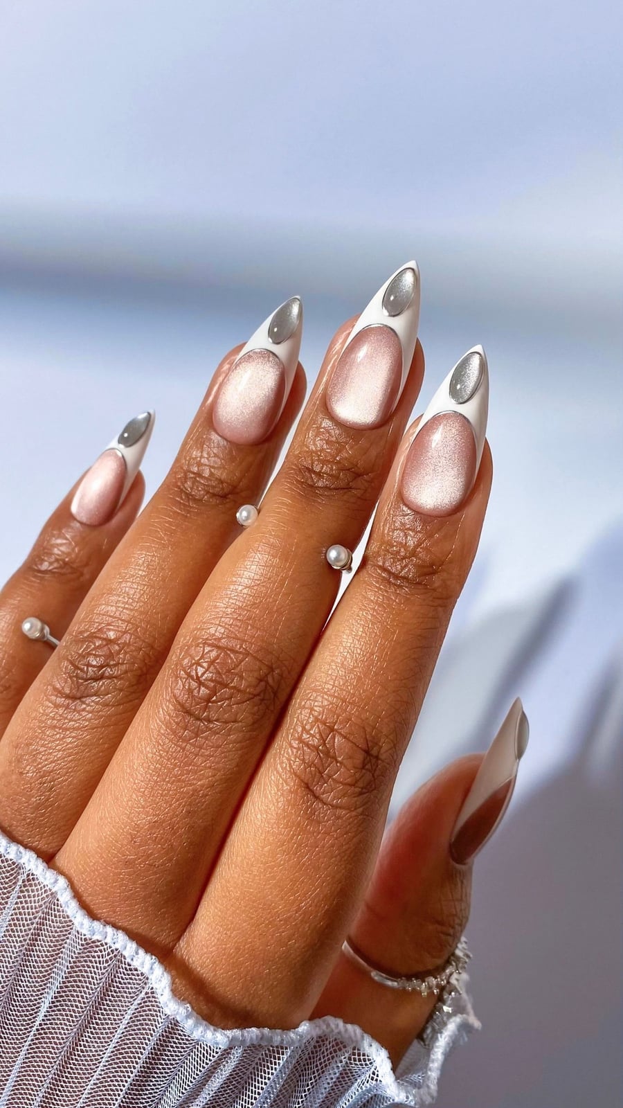 Milky Pink Cat-Eye Long Stiletto Nails with Pearls Milky Pink Cat-Eye Long Stiletto Nails with Pearls — Best Classy Nails