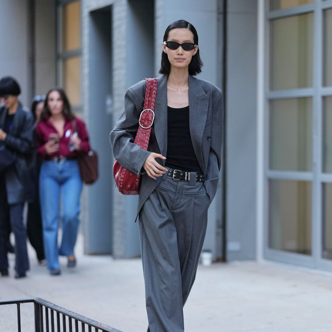 Gray Oversized Blazer and Black Tank Gray Oversized Blazer and Black Tank — Best Classy Outfits