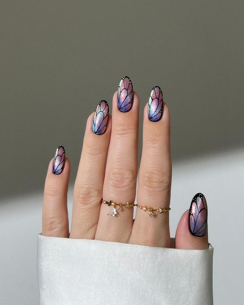 Pink Purple Blue Butterfly Wing Gradient Nails Pink Purple Blue Butterfly Wing Gradient Nails — Best Cute Nails
