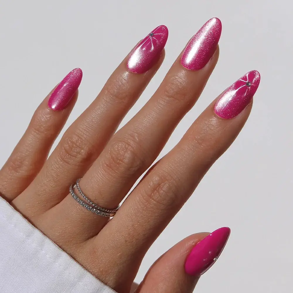 Short Almond Pink Orange Gradient Star Nails, Close-Up Take Short Almond Pink Orange Gradient Star Nails, Close-Up Take — Best Cute Nails