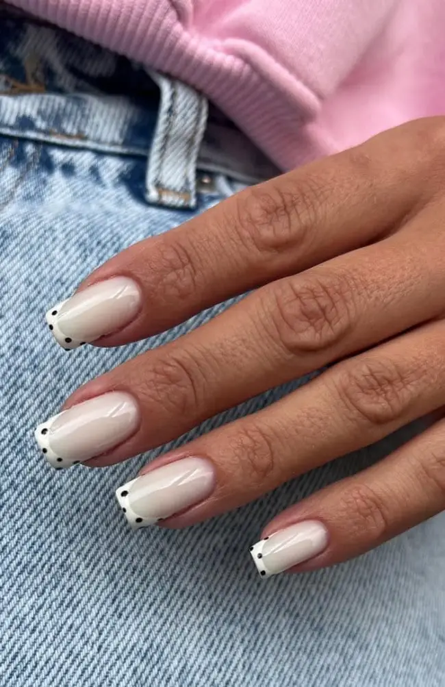 Short Square Dotted French Tip Nails With короткий квадрат Short Square Dotted French Tip Nails With короткий квадрат — Best Cute Square Nails