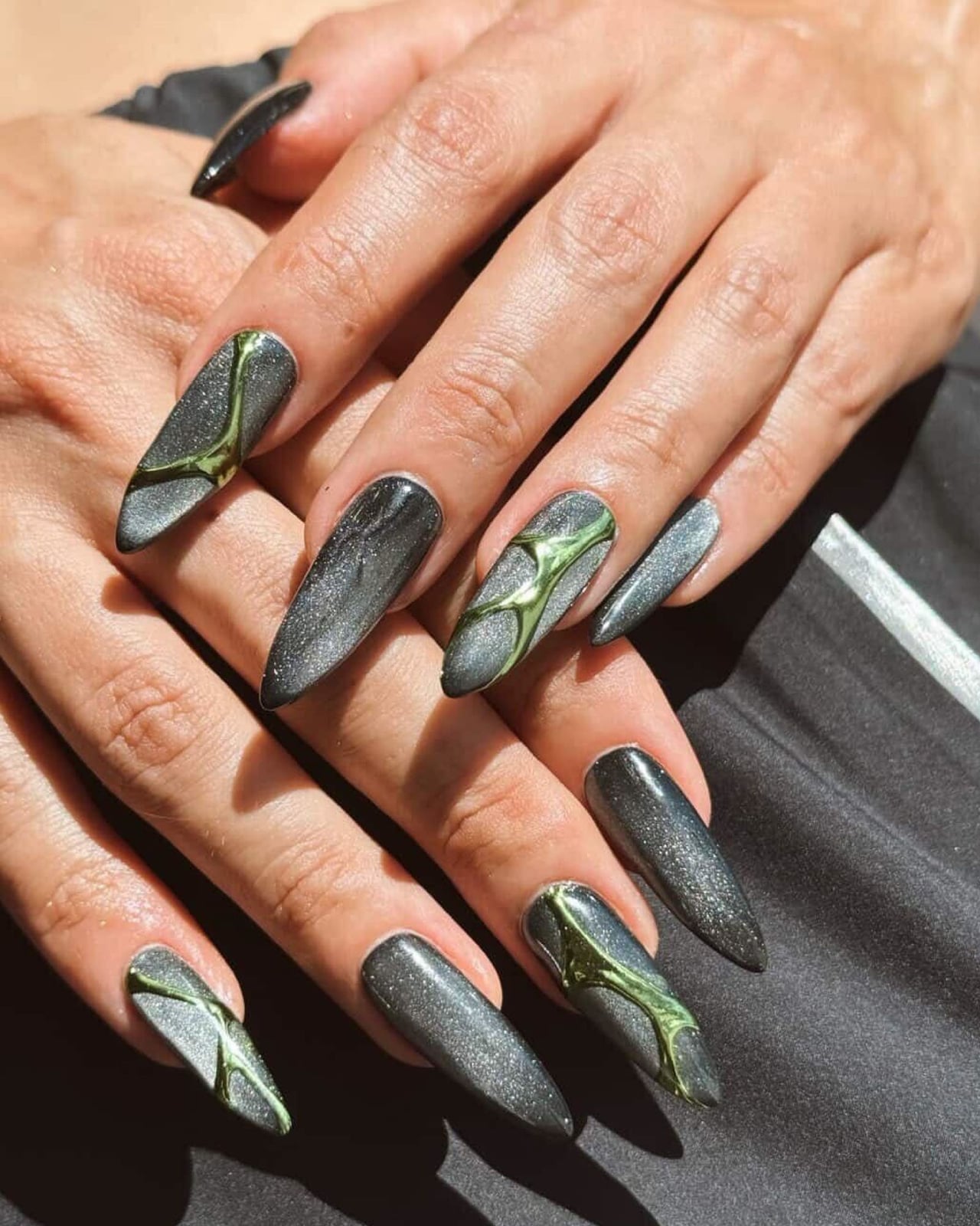 Charcoal Gray Long Stiletto Gel Nails with Green Cat-Eye Accents Charcoal Gray Long Stiletto Gel Nails with Green Cat-Eye Accents — Best Gel Nails