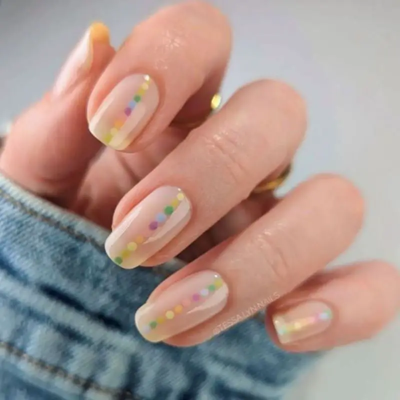 Nude Diagonal Dot Line Short Oval Nails Nude Diagonal Dot Line Short Oval Nails — Best Simple Short Nails