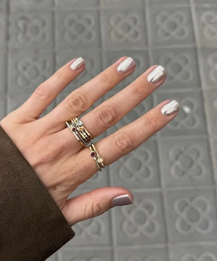 Silver Metallic Shimmer Short Square Nails Silver Metallic Shimmer Short Square Nails — Best Simple Short Nails