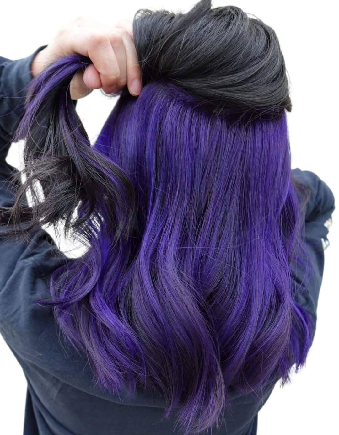 Mid-Back Length Black With Purple Highlights Mid-Back Length Black With Purple Highlights — Best Unique Hairstyles