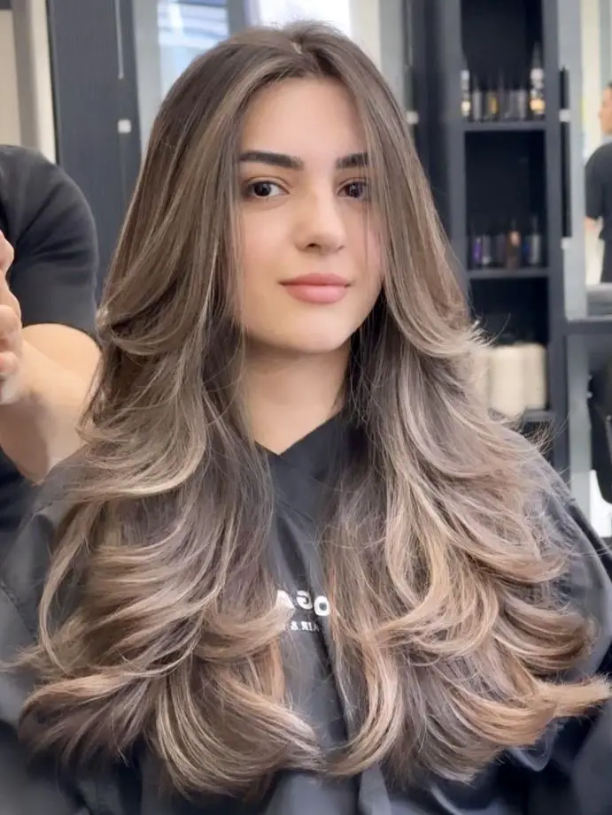 Mid-Back Layered Brown With Face-Framing Mid-Back Layered Brown With Face-Framing — Best Unique Hairstyles