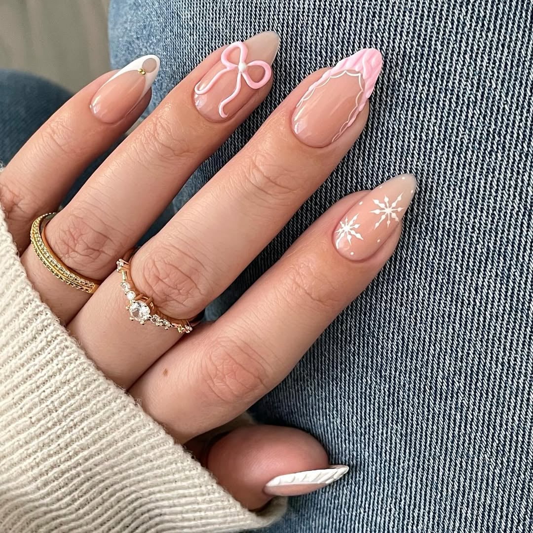 Medium Almond Nails With White Line Art — Best Unique Nails