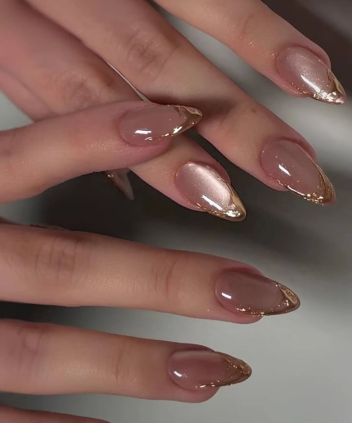 Medium Almond Cat-Eye French Tips — Best Unique Nails