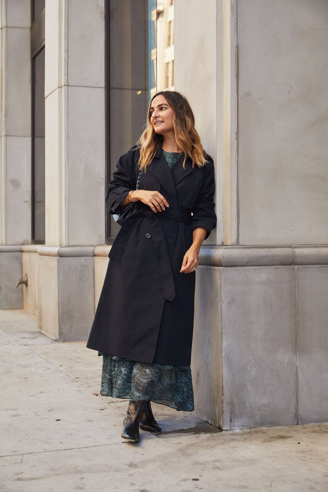 Black Trench Coat Over Patterned Midi Dress Black Trench Coat Over Patterned Midi Dress — Black Trench Coat Outfit Ideas