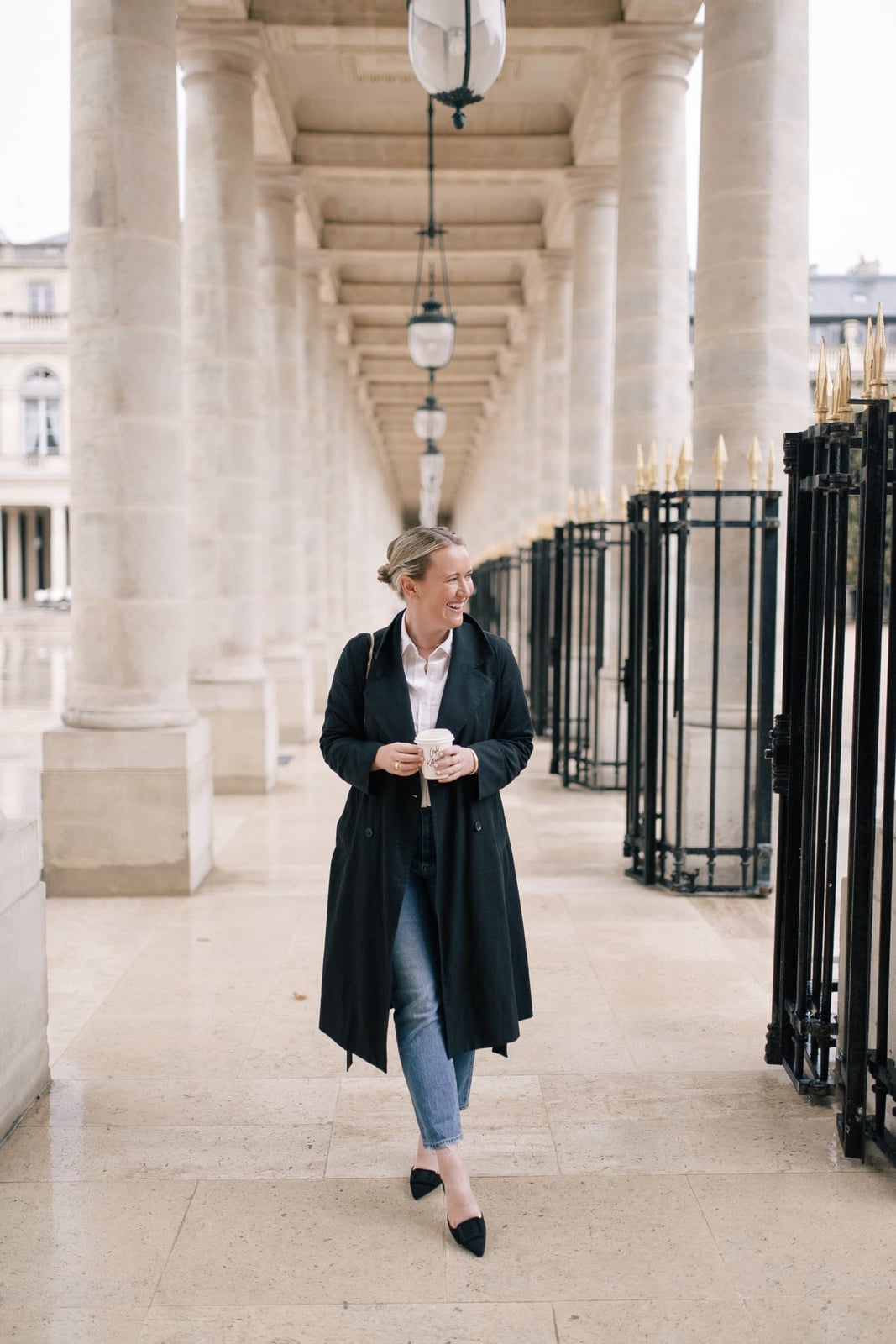 Classic Black Trench Coat With Button-Down and Jeans Classic Black Trench Coat With Button-Down and Jeans — Black Trench Coat Outfit Ideas