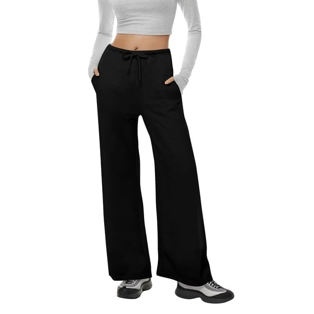 Long Sleeve Crop Top with Wide Leg Sweatpants, Everyday Version — Chic Black Sweatpants Outfit