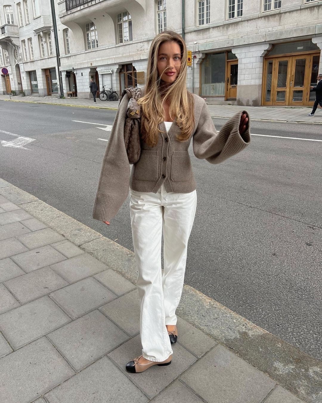 Beige Knit Cardigan With White Jeans — Chic Style Inspo