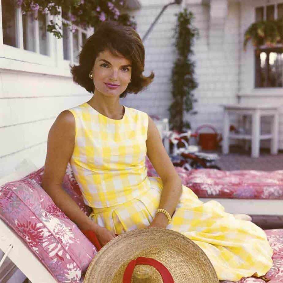 Cheery Gingham A-line Set with Straw Hat, Close-Up Take — Classy 60s Outfits
