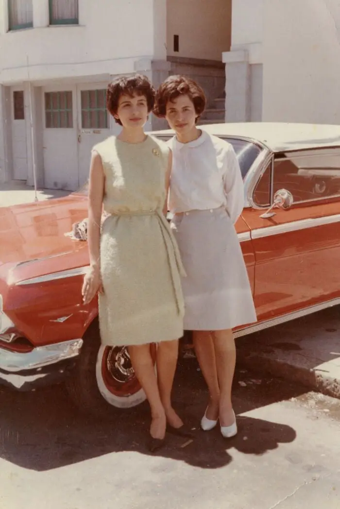 Sleeveless A-line Shift Dress with Brooch Detail — Classy 60s Outfits