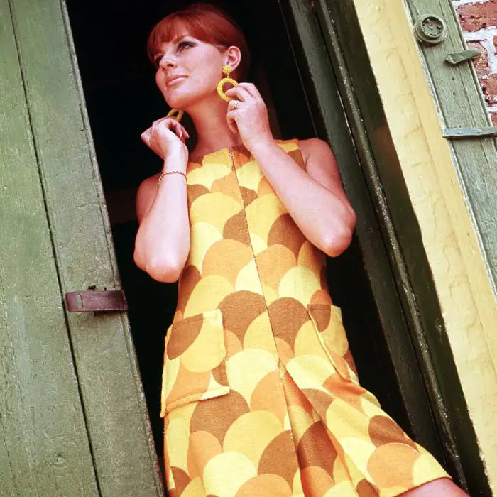 Geometric Print Sleeveless A-line Dress — Classy 60s Outfits
