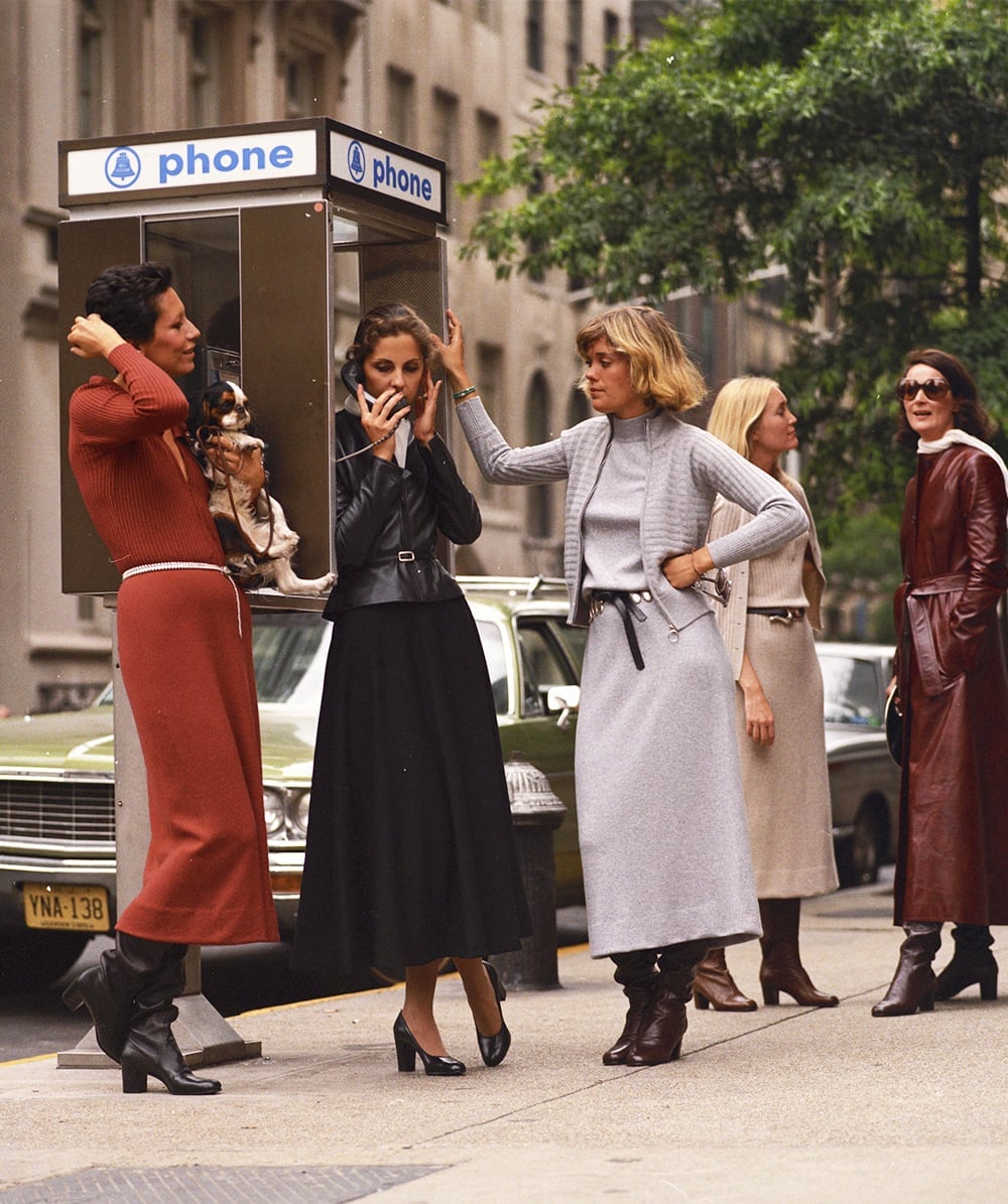 Rust Knit Midi Dress and Black Leather Jacket Rust Knit Midi Dress and Black Leather Jacket — Classy 70s Outfits