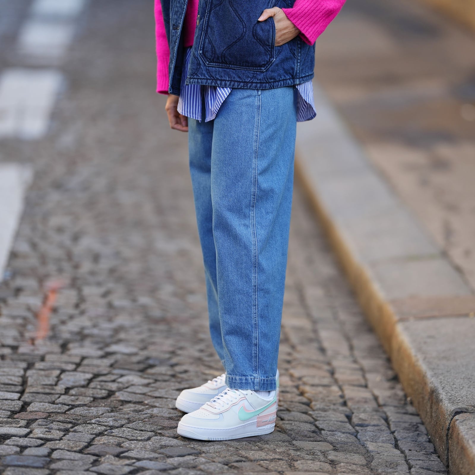 Bright Pink Sweater Layered Look with Wide-Leg Jeans Bright Pink Sweater Layered Look with Wide-Leg Jeans — Classy Air Force 1 Outfits