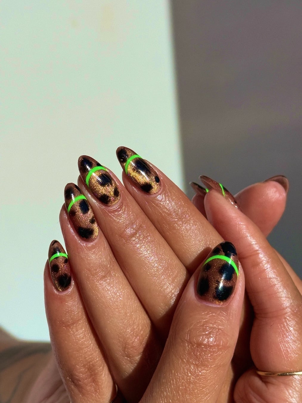 Neon Green Stripe Leopard Stiletto Neon Green Stripe Leopard Stiletto — Classy Animal Print Nails