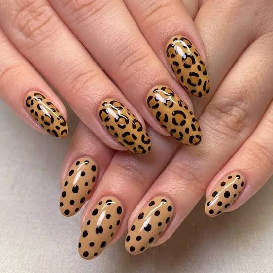 Sheer Nude Leopard Print French Tips, Office-Safe Version Sheer Nude Leopard Print French Tips, Office-Safe Version — Classy Animal Print Nails