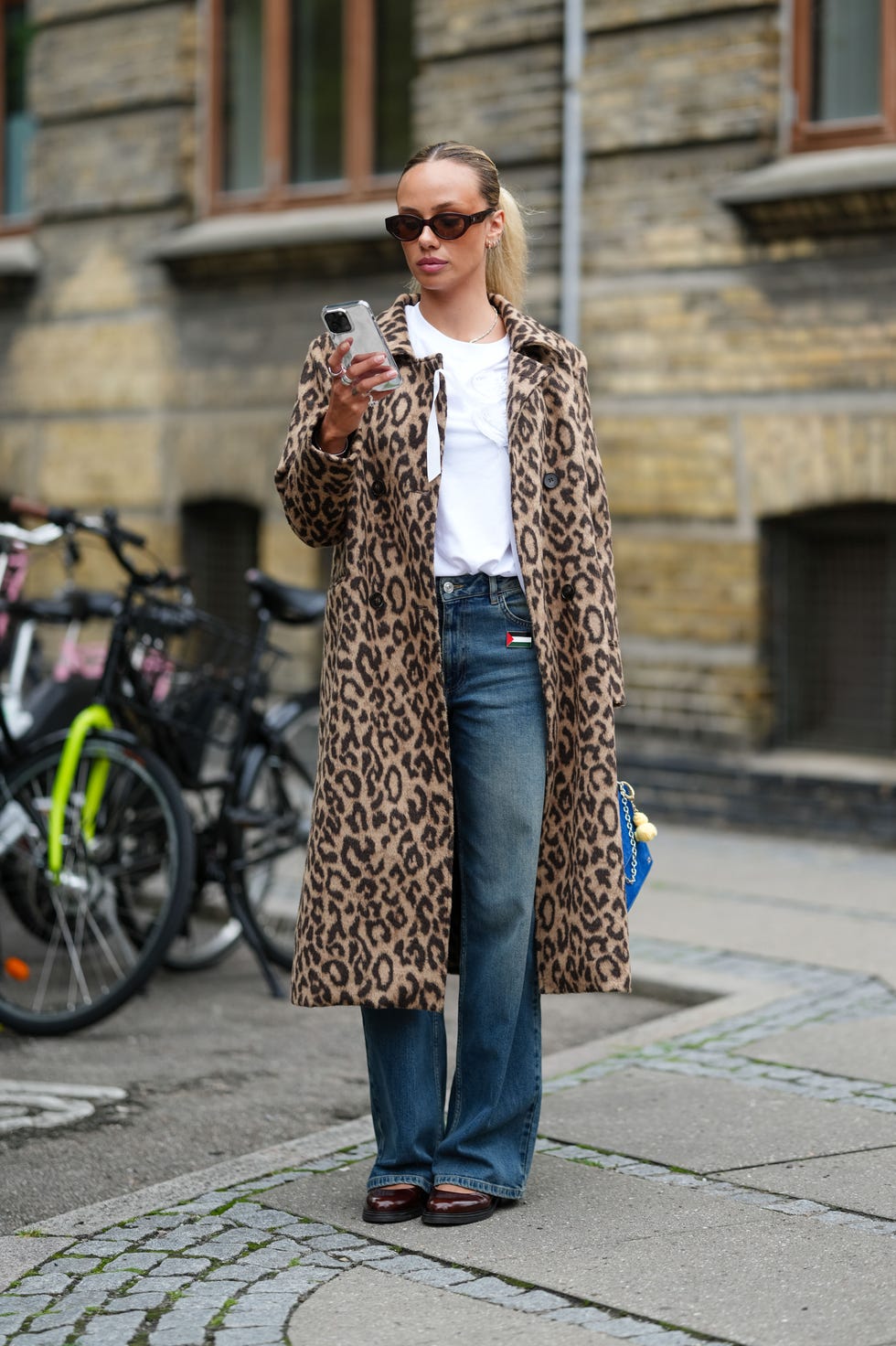 Leopard Print Coat Over Jeans and Tee — Classy Baddie Outfits
