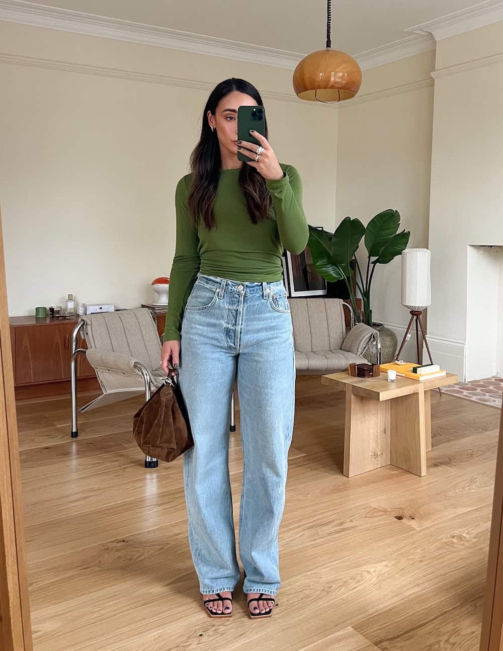 Light Blue Baggy Jeans With Green Top Light Blue Baggy Jeans With Green Top — Classy Baggy Jeans Outfits