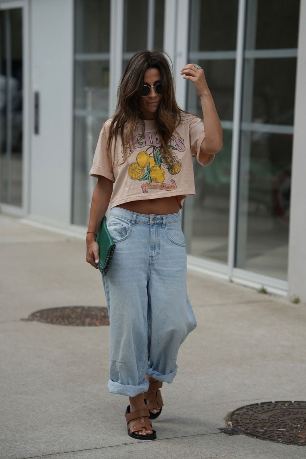 Baggy Cuffed Jeans With Graphic T-shirt Baggy Cuffed Jeans With Graphic T-shirt — Classy Baggy Jeans Outfits