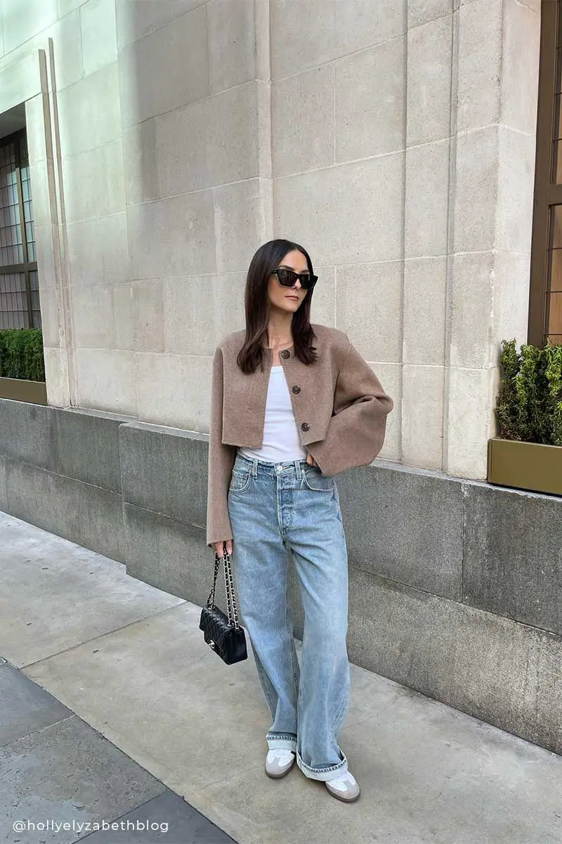 Light Wash Baggy Jeans With Cropped Jacket Light Wash Baggy Jeans With Cropped Jacket — Classy Baggy Jeans Outfits