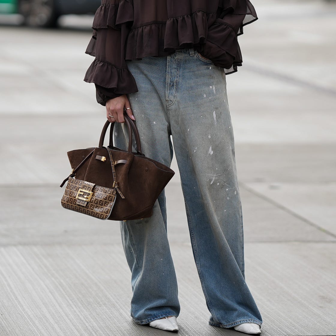 Baggy Jeans With Paint Splatter And Cropped Jacket Baggy Jeans With Paint Splatter And Cropped Jacket — Classy Baggy Outfits