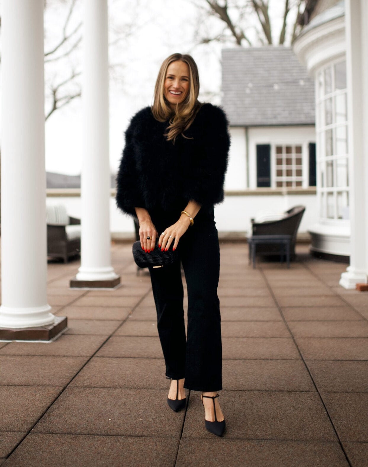Black Wide Leg Jeans with a Fluffy Cropped Jacket — Classy Black Jeans Outfits